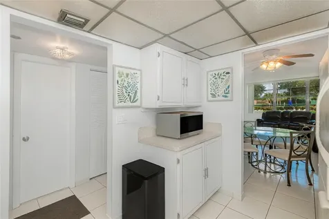 1300 Saint Charles Pl Pembroke Pines Pembroke Pines FL 33026
