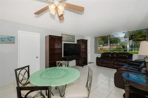 1300 Saint Charles Pl Pembroke Pines Pembroke Pines FL 33026