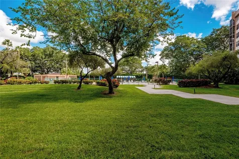 1300 Saint Charles Pl Pembroke Pines Pembroke Pines FL 33026