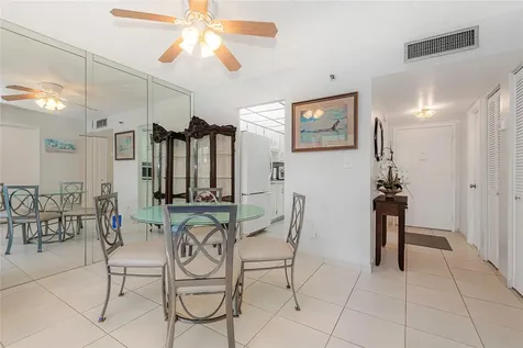 1300 Saint Charles Pl Pembroke Pines Pembroke Pines FL 33026