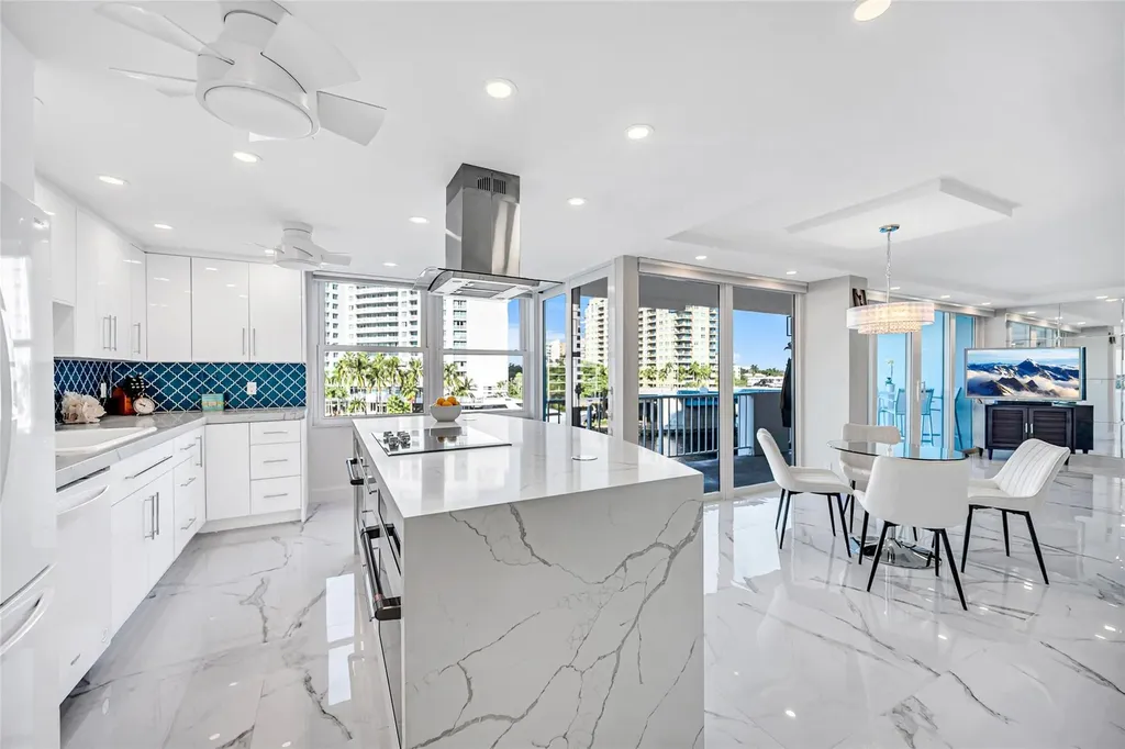 2800 E Sunrise Boulevard Fort Lauderdale FL 33304
