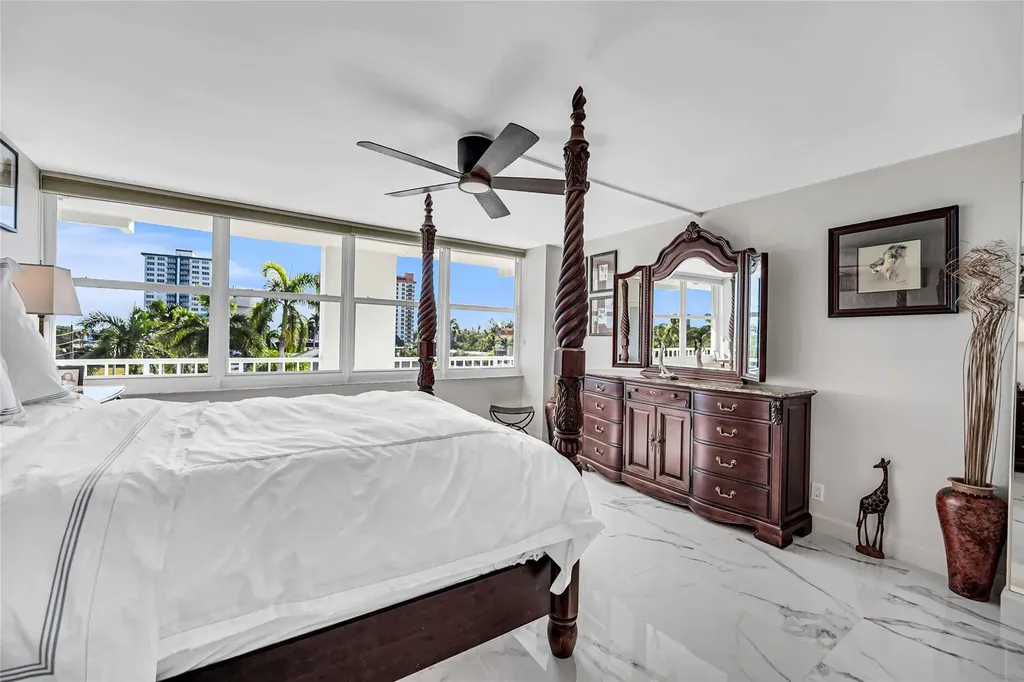 2800 E Sunrise Boulevard Fort Lauderdale FL 33304
