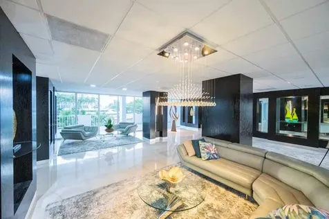 2800 E Sunrise Boulevard Fort Lauderdale FL 33304