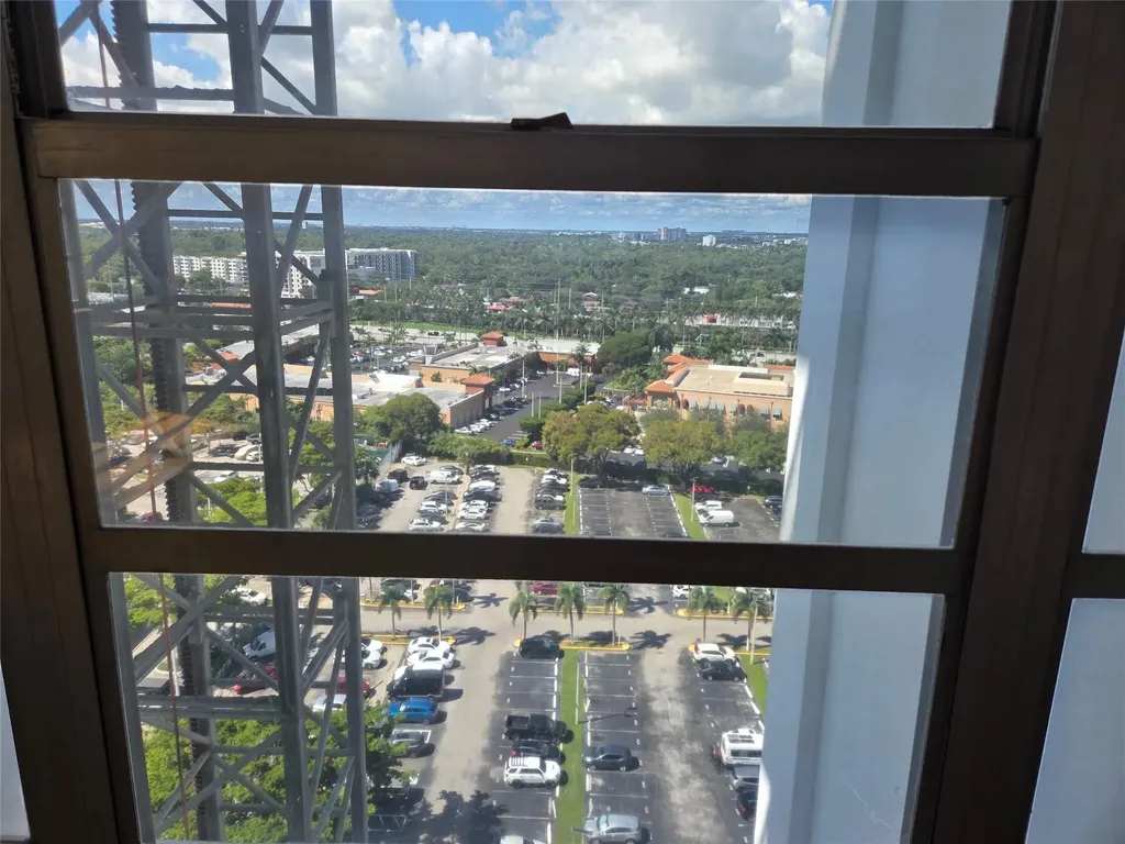 2750 NE 183rd Street Aventura FL 33160