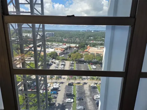2750 NE 183rd Street Aventura FL 33160