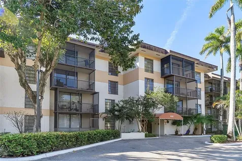 5530 NW 44th Street Lauderhill FL 33319