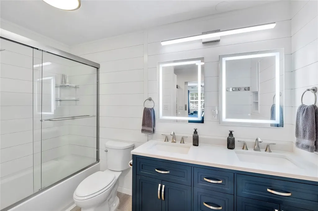 6205 Bay Club Drive Fort Lauderdale FL 33308