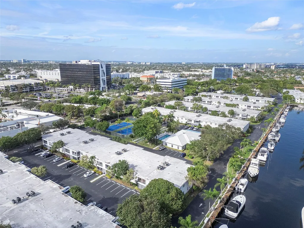 6205 Bay Club Drive Fort Lauderdale FL 33308