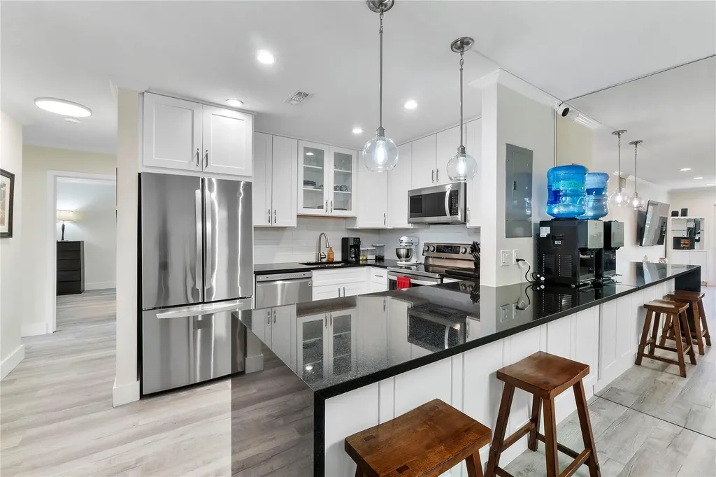 6205 Bay Club Drive Fort Lauderdale FL 33308