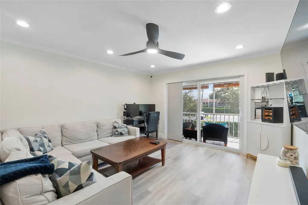 6205 Bay Club Drive Fort Lauderdale FL 33308