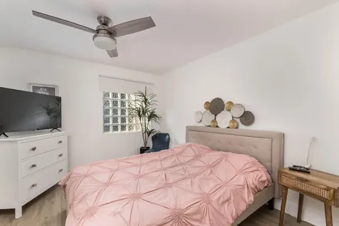 524 Water Point Weston FL 33326