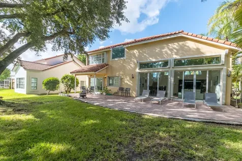 524 Water Point Weston FL 33326