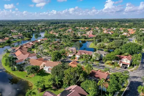 524 Water Point Weston FL 33326