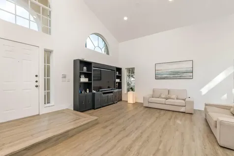 524 Water Point Weston FL 33326