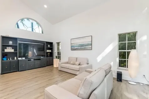524 Water Point Weston FL 33326