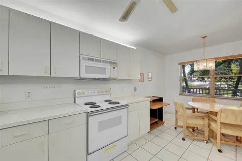 2560 NW 103rd Avenue Sunrise FL 33322