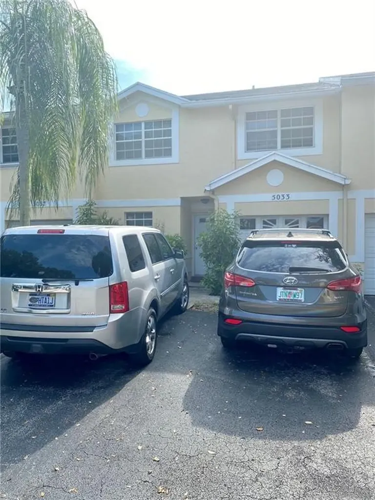 5033 SW 121st Terrace Cooper City FL 33330