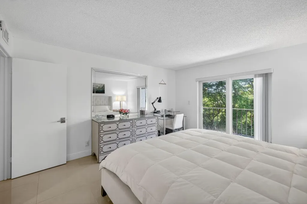 3909 N Ocean Boulevard Fort Lauderdale FL 33308