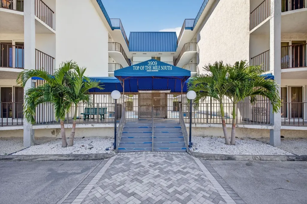 3909 N Ocean Boulevard Fort Lauderdale FL 33308