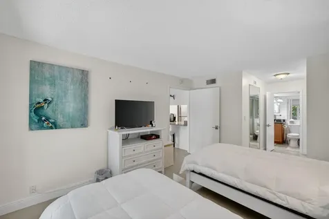 3909 N Ocean Boulevard Fort Lauderdale FL 33308