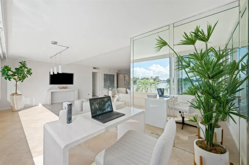 215 N Birch Road Fort Lauderdale FL 33304