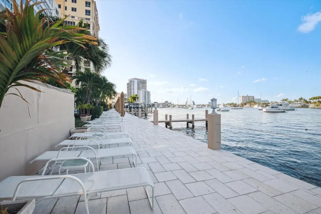 215 N Birch Road Fort Lauderdale FL 33304
