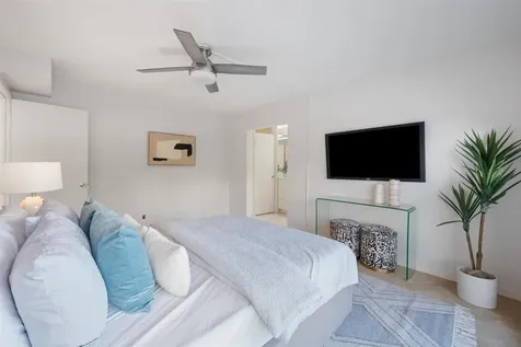 215 N Birch Road Fort Lauderdale FL 33304
