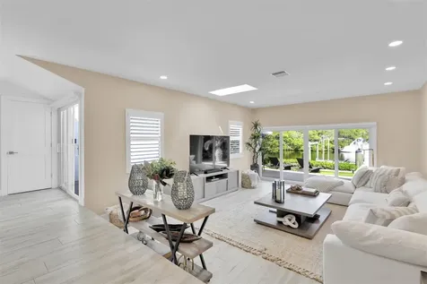 17026 Bay Street Jupiter FL 33477