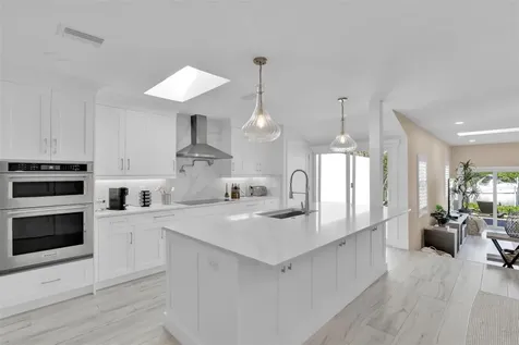 17026 Bay Street Jupiter FL 33477