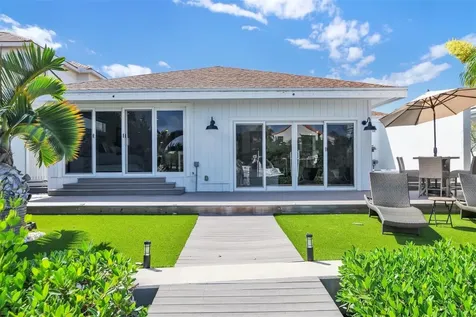 17026 Bay Street Jupiter FL 33477