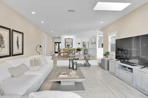 17026 Bay Street Jupiter FL 33477