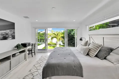 17026 Bay Street Jupiter FL 33477
