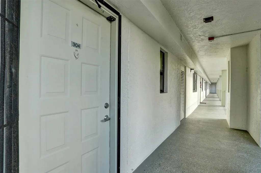 2334 S Cypress Bend Drive Pompano Beach FL 33069