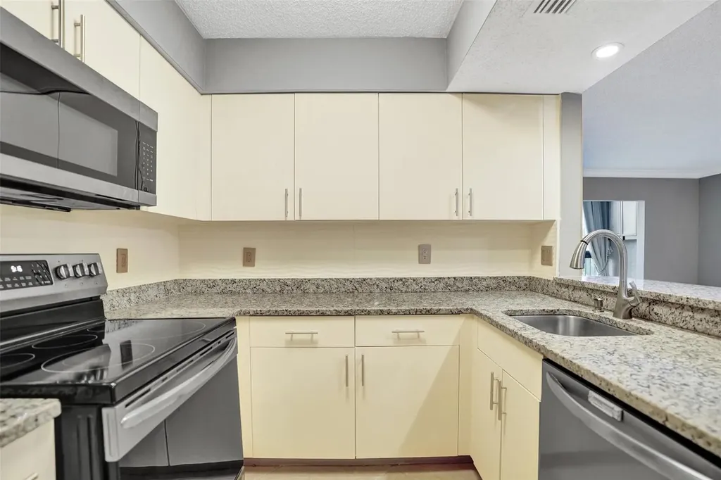 2334 S Cypress Bend Drive Pompano Beach FL 33069