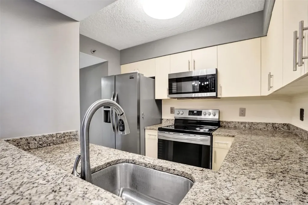 2334 S Cypress Bend Drive Pompano Beach FL 33069