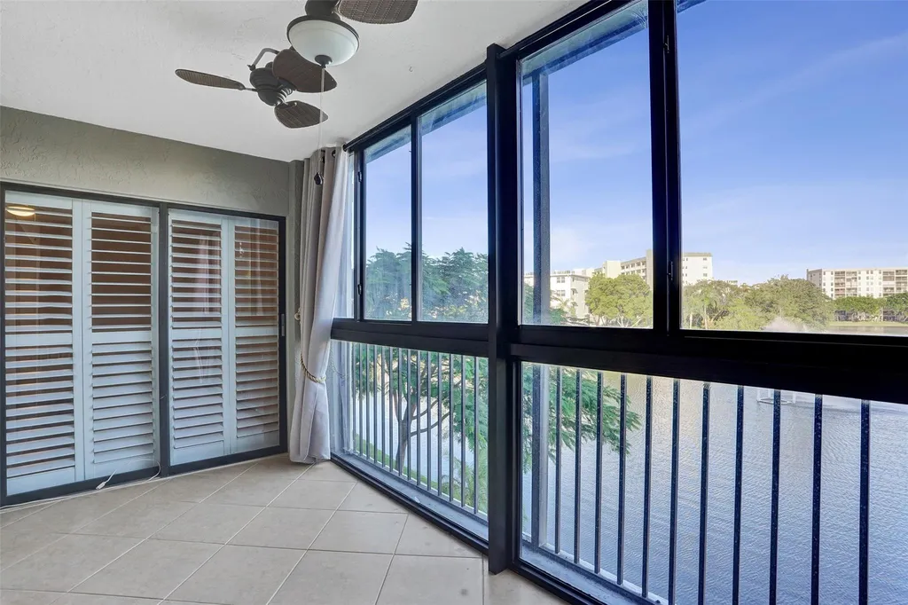 2334 S Cypress Bend Drive Pompano Beach FL 33069