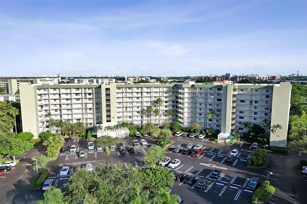 2334 S Cypress Bend Drive Pompano Beach FL 33069