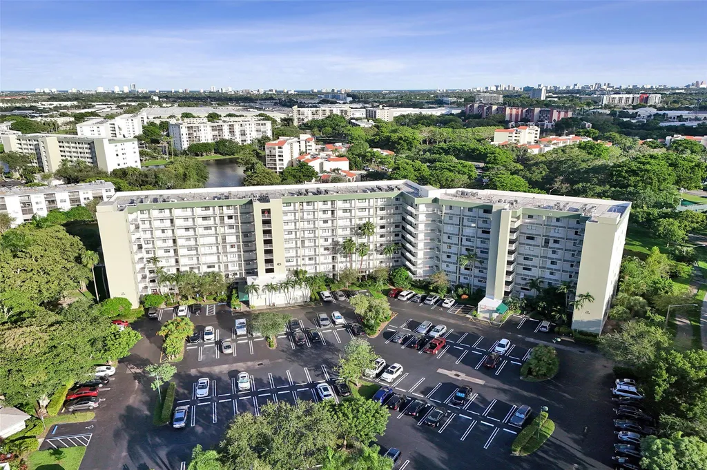 2334 S Cypress Bend Drive Pompano Beach FL 33069