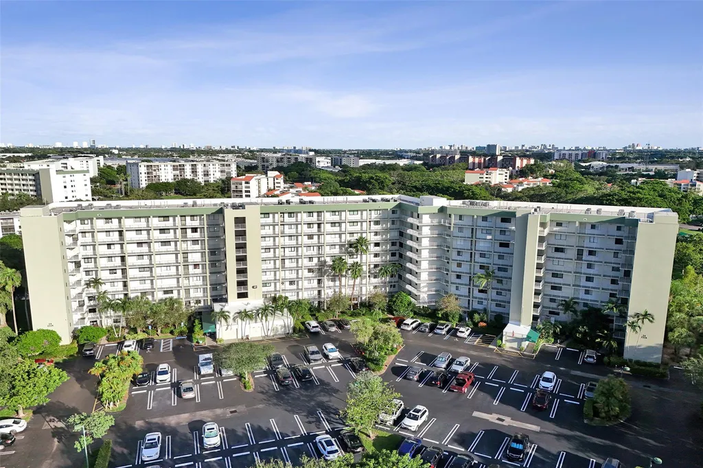 2334 S Cypress Bend Drive Pompano Beach FL 33069