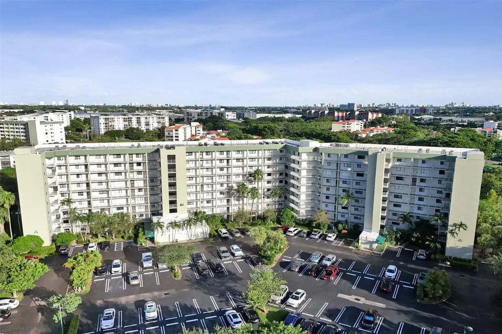 2334 S Cypress Bend Drive Pompano Beach FL 33069