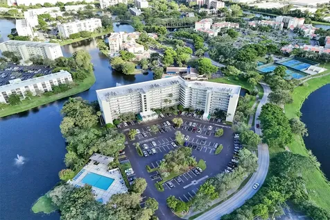 2334 S Cypress Bend Drive Pompano Beach FL 33069