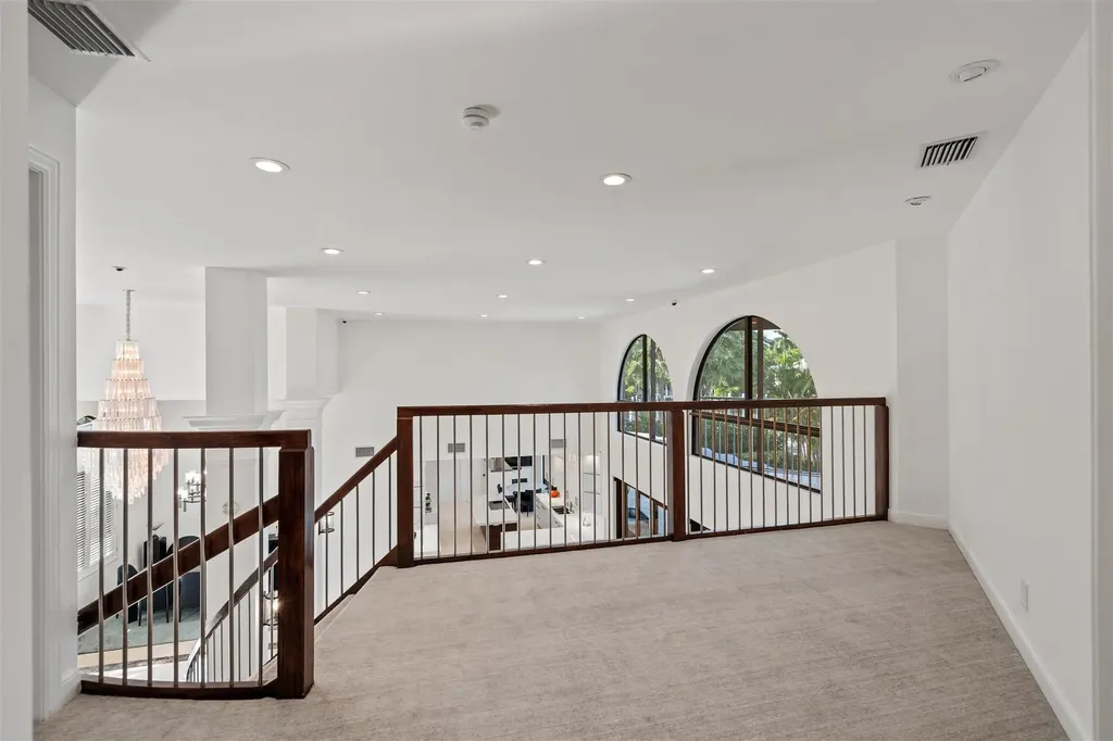2325 NE 28th Street Lighthouse Point FL 33064