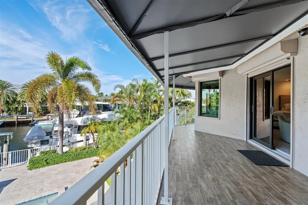 2325 NE 28th Street Lighthouse Point FL 33064