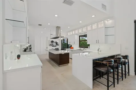 2325 NE 28th Street Lighthouse Point FL 33064