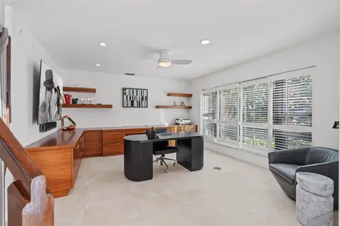 2325 NE 28th Street Lighthouse Point FL 33064
