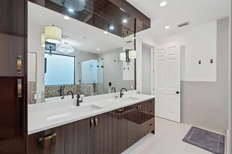 2325 NE 28th Street Lighthouse Point FL 33064