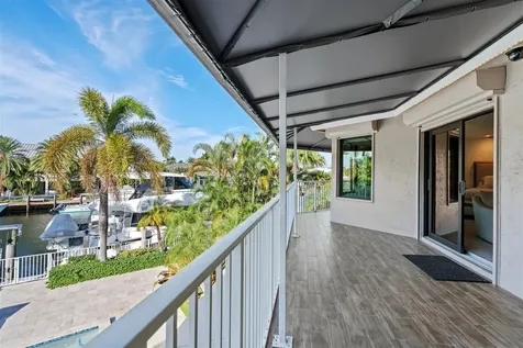 2325 NE 28th Street Lighthouse Point FL 33064