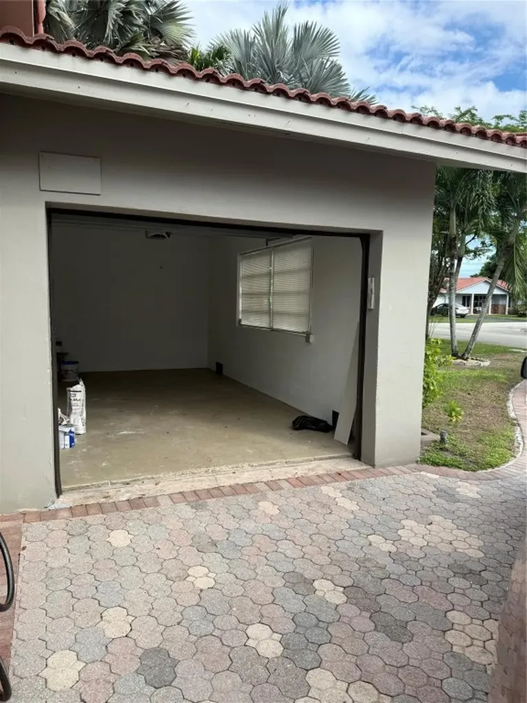 11471 NW 33rd Street Coral Springs FL 33065