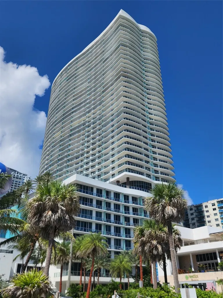 4111 S Ocean Drive Hollywood FL 33019