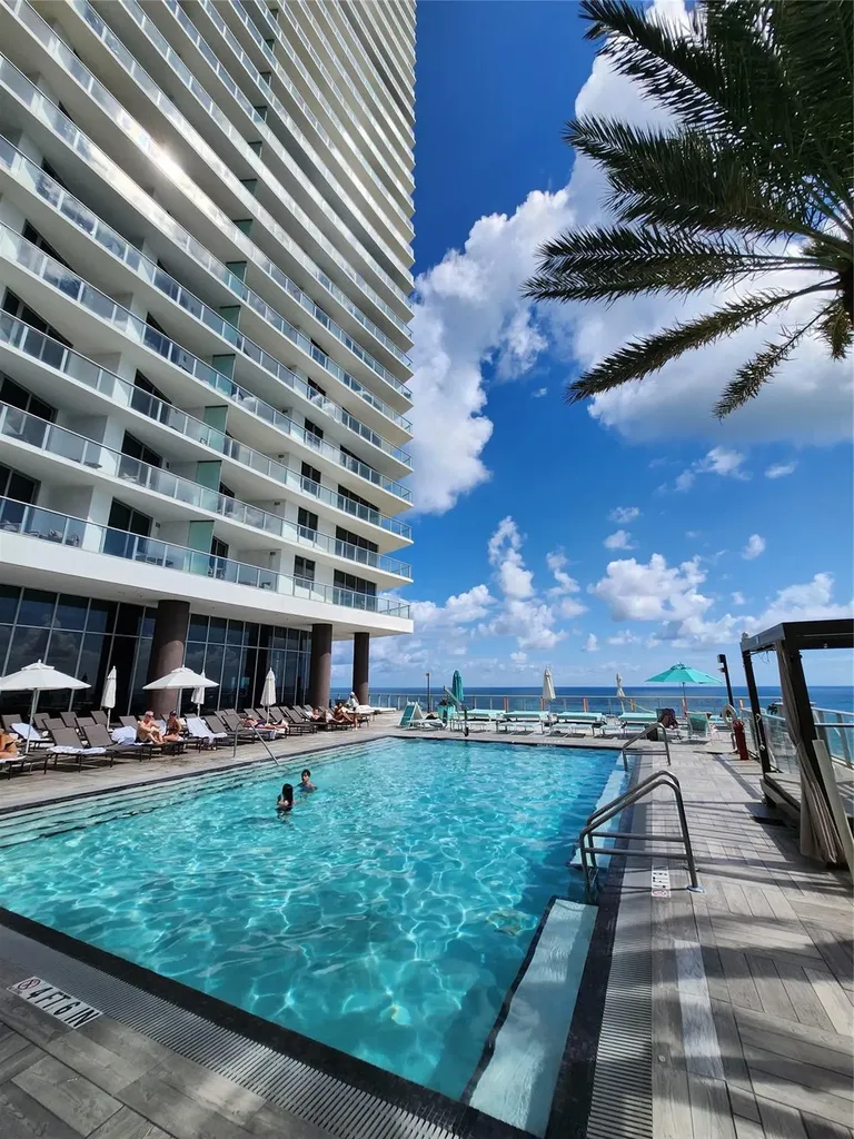 4111 S Ocean Drive Hollywood FL 33019